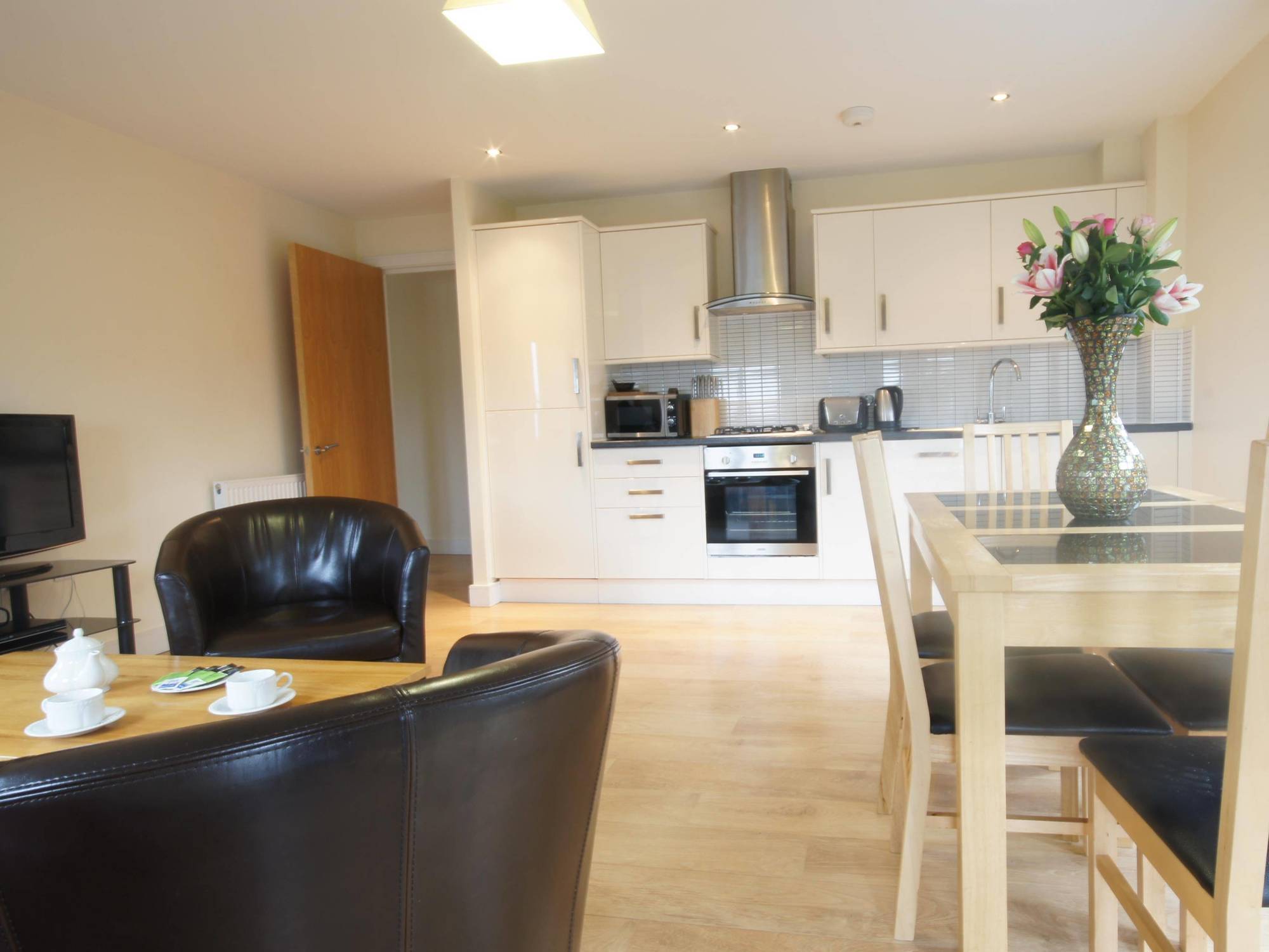 Lodge Drive Serviced Apartments Enfield Exteriör bild